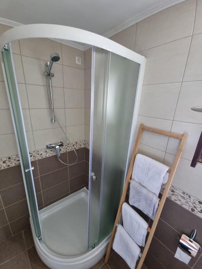 Apartments Luka Rakovica Ngoại thất bức ảnh